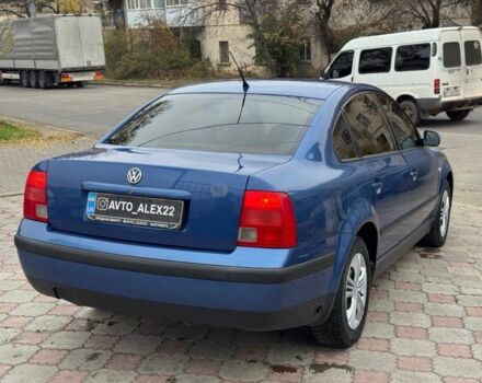 Синий Фольксваген Пассат, объемом двигателя 1.6 л и пробегом 255 тыс. км за 3599 $, фото 4 на Automoto.ua