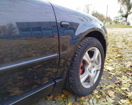 Синий Фольксваген Пассат, объемом двигателя 2.8 л и пробегом 300 тыс. км за 4100 $, фото 18 на Automoto.ua