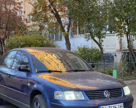 Синий Фольксваген Пассат, объемом двигателя 1.9 л и пробегом 500 тыс. км за 4000 $, фото 6 на Automoto.ua