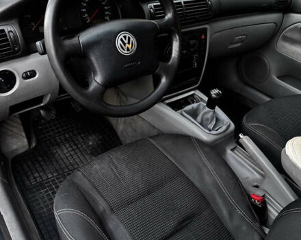 Синий Фольксваген Пассат, объемом двигателя 1.9 л и пробегом 225 тыс. км за 3400 $, фото 13 на Automoto.ua