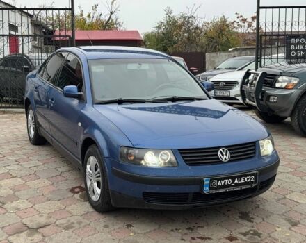 Синий Фольксваген Пассат, объемом двигателя 1.6 л и пробегом 255 тыс. км за 3599 $, фото 2 на Automoto.ua