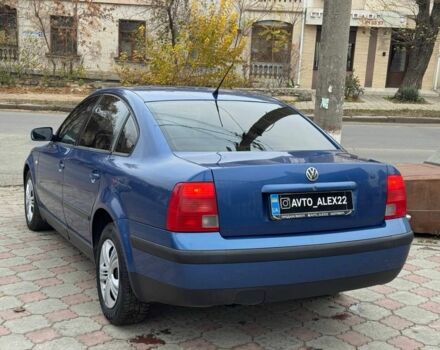 Синий Фольксваген Пассат, объемом двигателя 1.6 л и пробегом 255 тыс. км за 3599 $, фото 6 на Automoto.ua