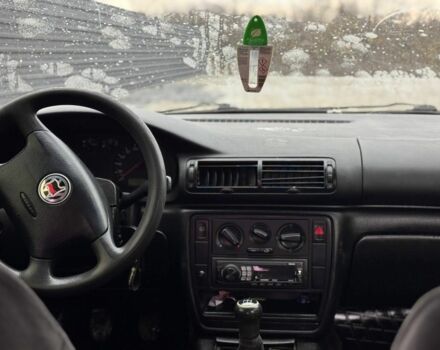 Синій Фольксваген Пассат, об'ємом двигуна 1.9 л та пробігом 400 тис. км за 1250 $, фото 2 на Automoto.ua