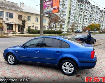 Синій Фольксваген Пассат, об'ємом двигуна 1.6 л та пробігом 255 тис. км за 3599 $, фото 4 на Automoto.ua