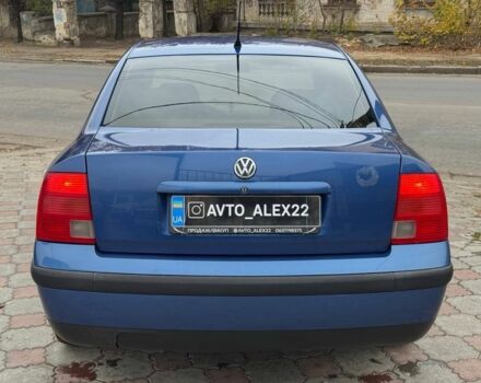 Синий Фольксваген Пассат, объемом двигателя 1.6 л и пробегом 255 тыс. км за 3599 $, фото 5 на Automoto.ua