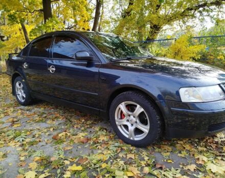 Синий Фольксваген Пассат, объемом двигателя 2.8 л и пробегом 300 тыс. км за 4100 $, фото 4 на Automoto.ua