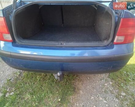 Синій Фольксваген Пассат, об'ємом двигуна 1.8 л та пробігом 294 тис. км за 3700 $, фото 10 на Automoto.ua