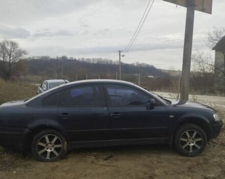 Синий Фольксваген Пассат, объемом двигателя 1.8 л и пробегом 239 тыс. км за 1200 $, фото 4 на Automoto.ua