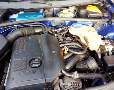 Синій Фольксваген Пассат, об'ємом двигуна 1.8 л та пробігом 250 тис. км за 3500 $, фото 3 на Automoto.ua