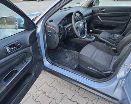 Синий Фольксваген Пассат, объемом двигателя 1.9 л и пробегом 200 тыс. км за 1900 $, фото 7 на Automoto.ua