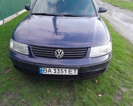 Синий Фольксваген Пассат, объемом двигателя 1.8 л и пробегом 421 тыс. км за 2806 $, фото 7 на Automoto.ua