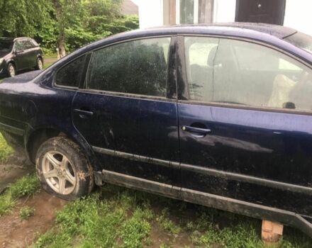 Синій Фольксваген Пассат, об'ємом двигуна 0 л та пробігом 360 тис. км за 1100 $, фото 4 на Automoto.ua