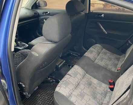 Синій Фольксваген Пассат, об'ємом двигуна 1.6 л та пробігом 300 тис. км за 900 $, фото 3 на Automoto.ua