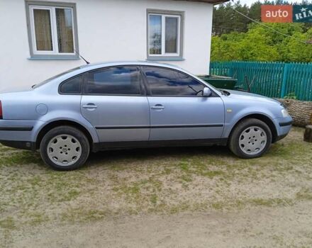 Синий Фольксваген Пассат, объемом двигателя 1.78 л и пробегом 277 тыс. км за 3200 $, фото 1 на Automoto.ua
