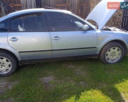 Синий Фольксваген Пассат, объемом двигателя 1.78 л и пробегом 277 тыс. км за 3200 $, фото 5 на Automoto.ua