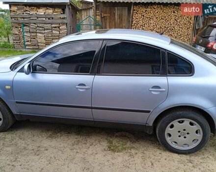 Синий Фольксваген Пассат, объемом двигателя 1.78 л и пробегом 277 тыс. км за 3200 $, фото 2 на Automoto.ua