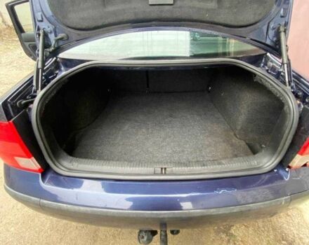 Синий Фольксваген Пассат, объемом двигателя 1.8 л и пробегом 351 тыс. км за 3400 $, фото 2 на Automoto.ua