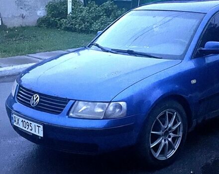 Синий Фольксваген Пассат, объемом двигателя 1.8 л и пробегом 0 тыс. км за 4000 $, фото 1 на Automoto.ua