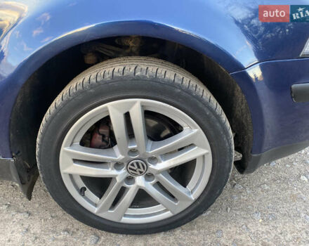 Синий Фольксваген Пассат, объемом двигателя 1.9 л и пробегом 441 тыс. км за 4499 $, фото 28 на Automoto.ua