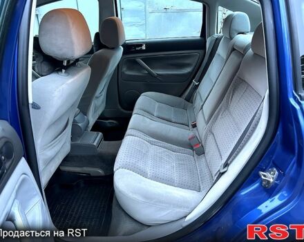 Синий Фольксваген Пассат, объемом двигателя 1.8 л и пробегом 258 тыс. км за 3999 $, фото 6 на Automoto.ua