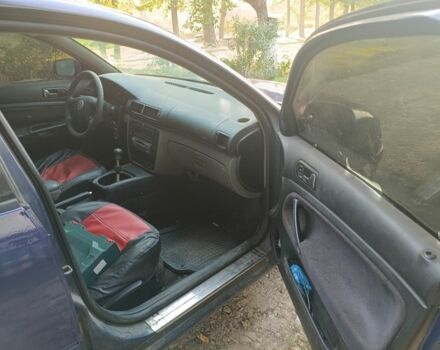 Синій Фольксваген Пассат, об'ємом двигуна 0 л та пробігом 286 тис. км за 1199 $, фото 3 на Automoto.ua