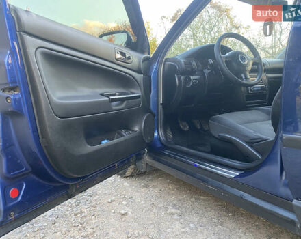 Синий Фольксваген Пассат, объемом двигателя 1.9 л и пробегом 441 тыс. км за 4499 $, фото 26 на Automoto.ua