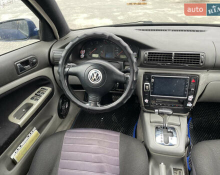 Синий Фольксваген Пассат, объемом двигателя 2.5 л и пробегом 330 тыс. км за 2750 $, фото 37 на Automoto.ua