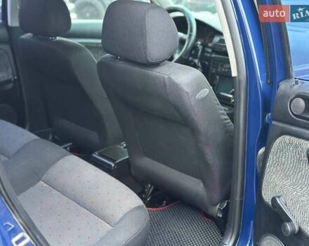 Синий Фольксваген Пассат, объемом двигателя 1.8 л и пробегом 350 тыс. км за 3999 $, фото 6 на Automoto.ua