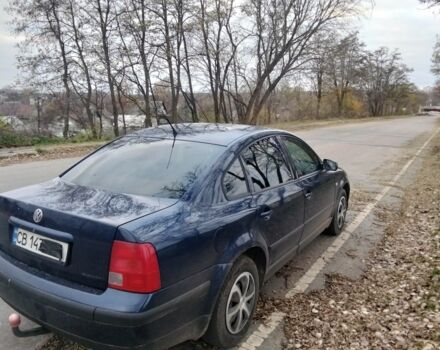 Синий Фольксваген Пассат, объемом двигателя 1.6 л и пробегом 305 тыс. км за 4000 $, фото 2 на Automoto.ua