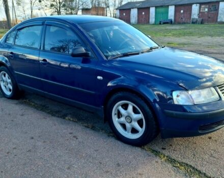 Синий Фольксваген Пассат, объемом двигателя 1.9 л и пробегом 305 тыс. км за 3500 $, фото 4 на Automoto.ua