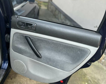 Синій Фольксваген Пассат, об'ємом двигуна 1.8 л та пробігом 335 тис. км за 4800 $, фото 7 на Automoto.ua