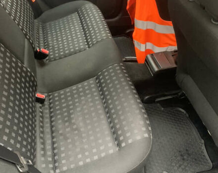 Синий Фольксваген Пассат, объемом двигателя 1.6 л и пробегом 300 тыс. км за 4000 $, фото 7 на Automoto.ua