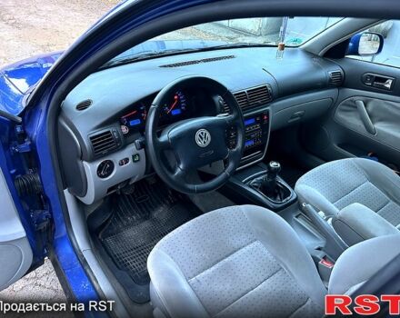 Синий Фольксваген Пассат, объемом двигателя 1.8 л и пробегом 258 тыс. км за 3999 $, фото 5 на Automoto.ua