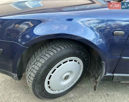 Синій Фольксваген Пассат, об'ємом двигуна 1.8 л та пробігом 335 тис. км за 4800 $, фото 11 на Automoto.ua