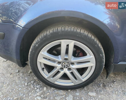 Синий Фольксваген Пассат, объемом двигателя 1.9 л и пробегом 441 тыс. км за 4499 $, фото 27 на Automoto.ua