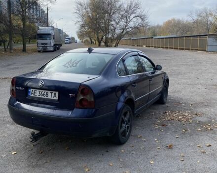 Синий Фольксваген Пассат, объемом двигателя 1.9 л и пробегом 390 тыс. км за 2199 $, фото 4 на Automoto.ua