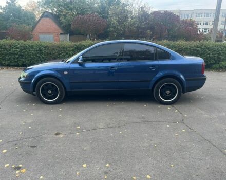 Синий Фольксваген Пассат, объемом двигателя 1.8 л и пробегом 340 тыс. км за 4500 $, фото 2 на Automoto.ua