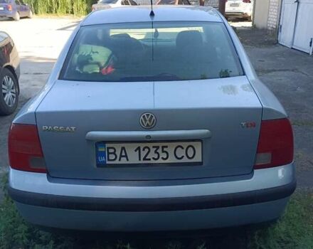 Синий Фольксваген Пассат, объемом двигателя 1.9 л и пробегом 376 тыс. км за 3700 $, фото 2 на Automoto.ua