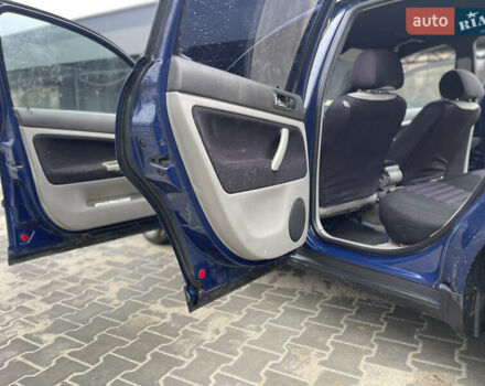 Синий Фольксваген Пассат, объемом двигателя 2.5 л и пробегом 330 тыс. км за 2750 $, фото 32 на Automoto.ua