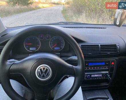 Синий Фольксваген Пассат, объемом двигателя 1.9 л и пробегом 441 тыс. км за 4499 $, фото 33 на Automoto.ua