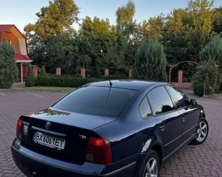 Синий Фольксваген Пассат, объемом двигателя 1.9 л и пробегом 460 тыс. км за 2950 $, фото 4 на Automoto.ua