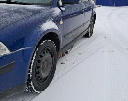 Синий Фольксваген Пассат, объемом двигателя 1.9 л и пробегом 430 тыс. км за 2500 $, фото 3 на Automoto.ua