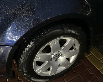 Синий Фольксваген Пассат, объемом двигателя 1.8 л и пробегом 386 тыс. км за 4750 $, фото 11 на Automoto.ua