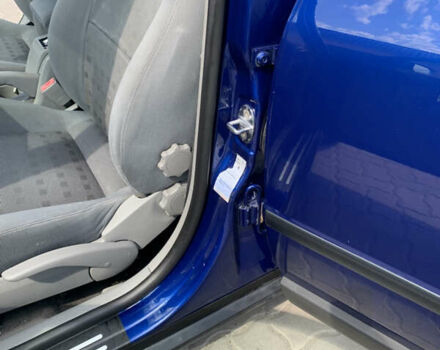 Синій Фольксваген Пассат, об'ємом двигуна 1.6 л та пробігом 252 тис. км за 5500 $, фото 16 на Automoto.ua