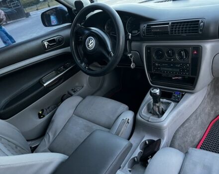 Синій Фольксваген Пассат, об'ємом двигуна 1.9 л та пробігом 270 тис. км за 4400 $, фото 13 на Automoto.ua