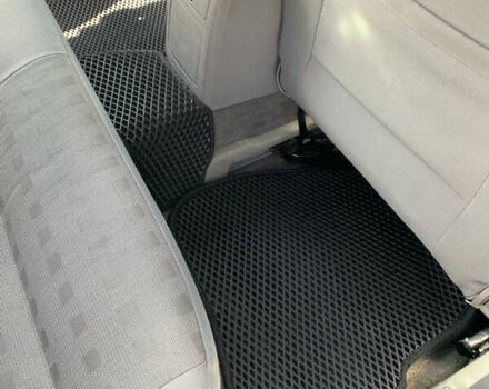 Синій Фольксваген Пассат, об'ємом двигуна 1.6 л та пробігом 252 тис. км за 5500 $, фото 13 на Automoto.ua