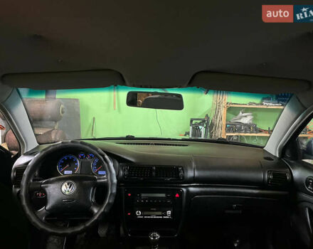 Синий Фольксваген Пассат, объемом двигателя 1.6 л и пробегом 309 тыс. км за 4100 $, фото 30 на Automoto.ua