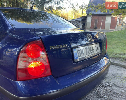 Фольксваген Пассат 2001 у Дубно на Automoto.ua Синій Фольксваген Пассат, об'ємом двигуна 1.6 л та пробігом 197 тис. км за 4600 $, фото 10 на Automoto.ua