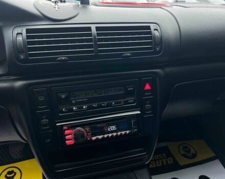 Синий Фольксваген Пассат, объемом двигателя 1.6 л и пробегом 198 тыс. км за 5000 $, фото 12 на Automoto.ua