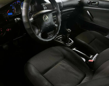 Синий Фольксваген Пассат, объемом двигателя 1.6 л и пробегом 309 тыс. км за 4100 $, фото 37 на Automoto.ua